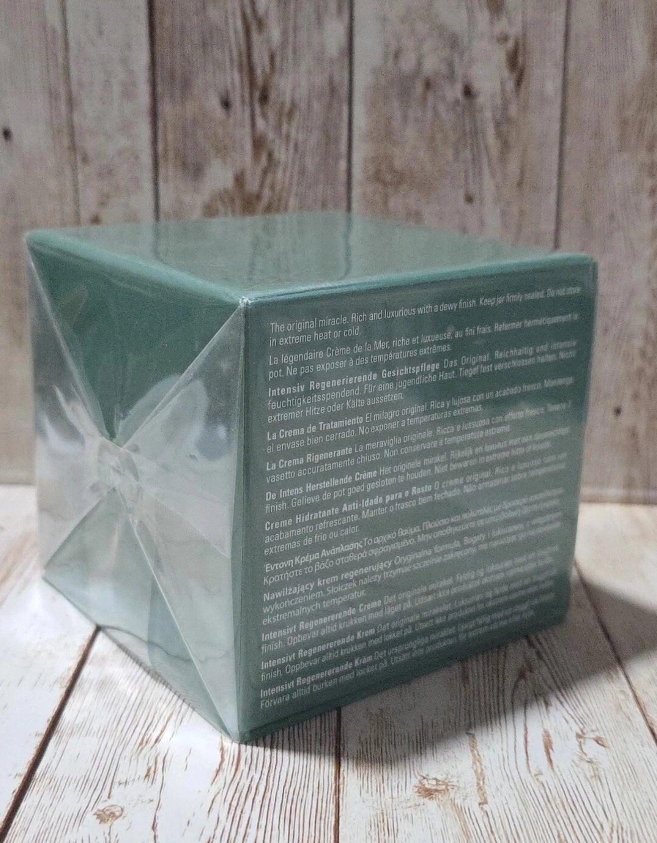 La Mer 3.4 Oz Moisturizing Cream, Brand New In Sealed Box.