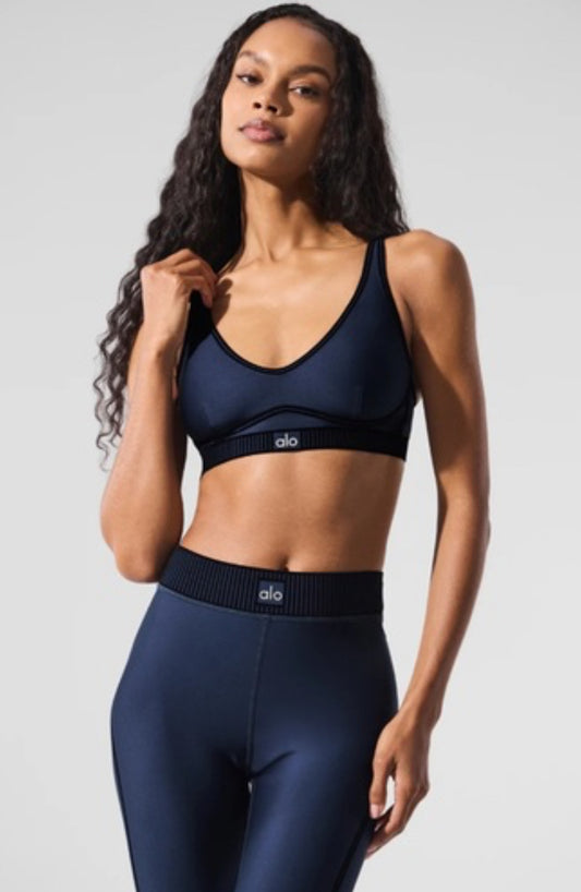 Alo Yoga 2-Piece Workout Set – Leggings & Sports Bra (Navy Blue)