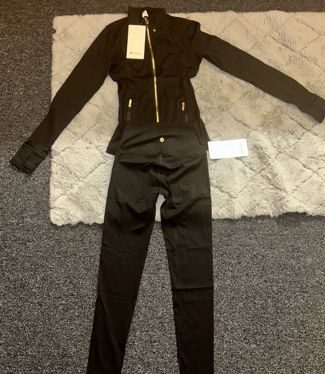 Lululemon 2 Piece Set – Leggings and Jacket (Black)